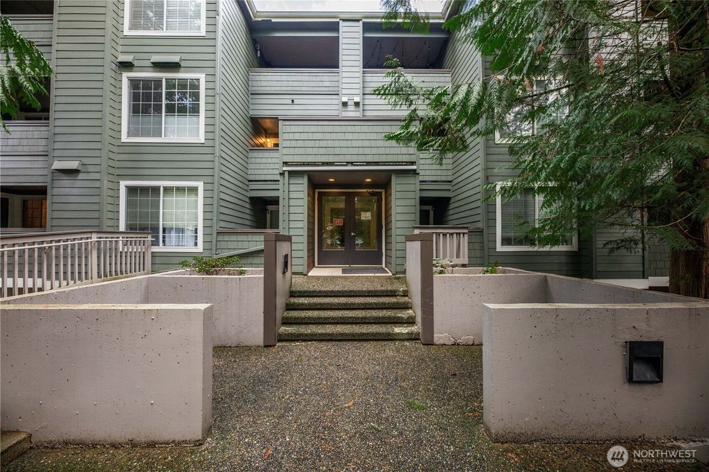 Photo of 15433 Country Club Drive #F211, Mill Creek, WA 98012 (MLS # 2491392)