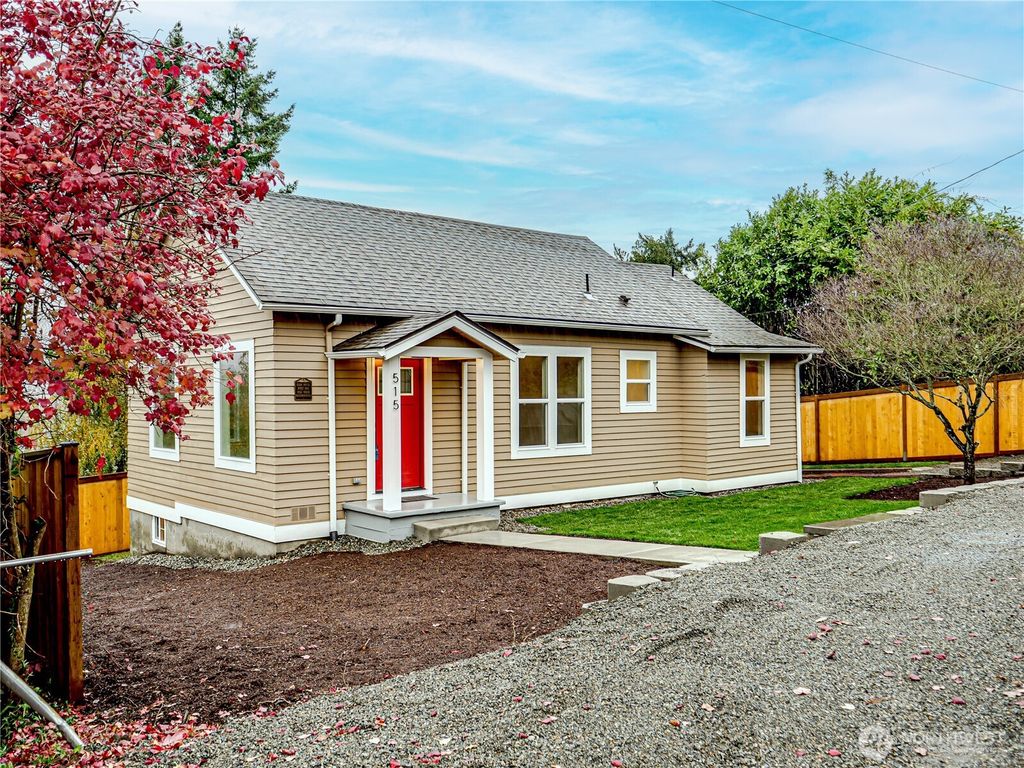 Photo of 515 Hazel Avenue N, Kent, WA 98030 (MLS # 2454058)