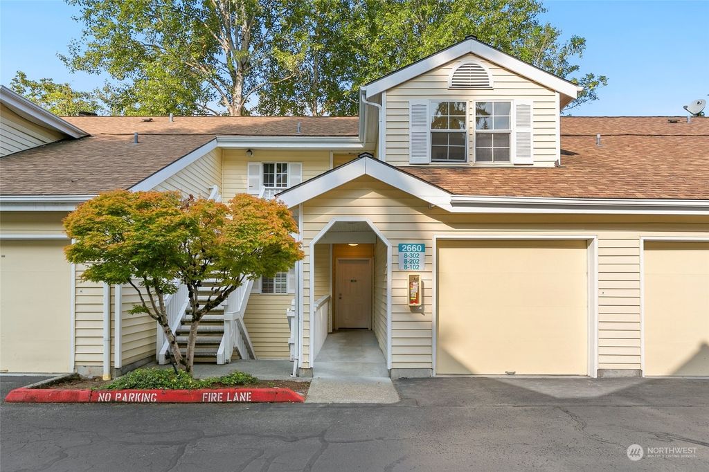 Photo of 2660 118th Avenue SE #8-202, Bellevue, WA 98005 (MLS # 2277228)