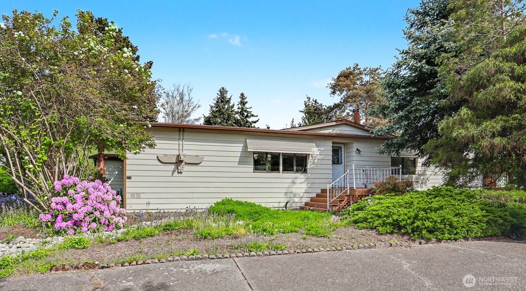 Photo of 23809 Lake Drive E, Bothell, WA 98021 (MLS # 2517780)