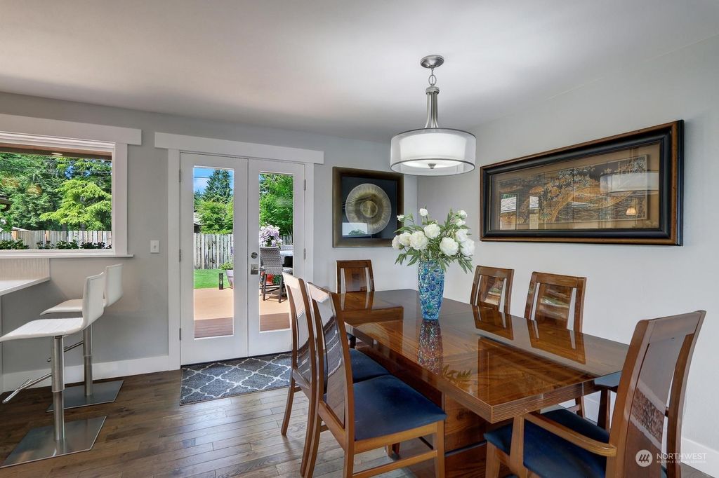 Photo of 16513 37th Avenue NE, Lake Forest Park, WA 98155 (MLS # 2076852)