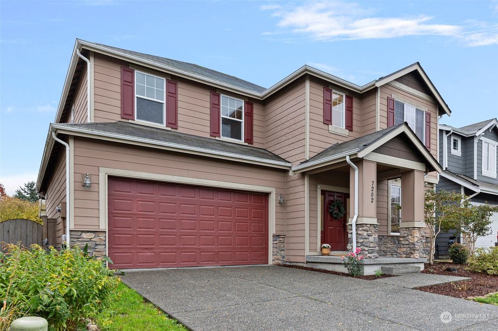 Photo of 7202 39th Place NE, Marysville, WA 98270 (MLS # 2180059)