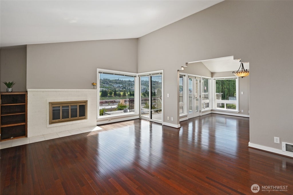 Photo of 2636 22nd Avenue W #303, Seattle, WA 98199 (MLS # 2548154)