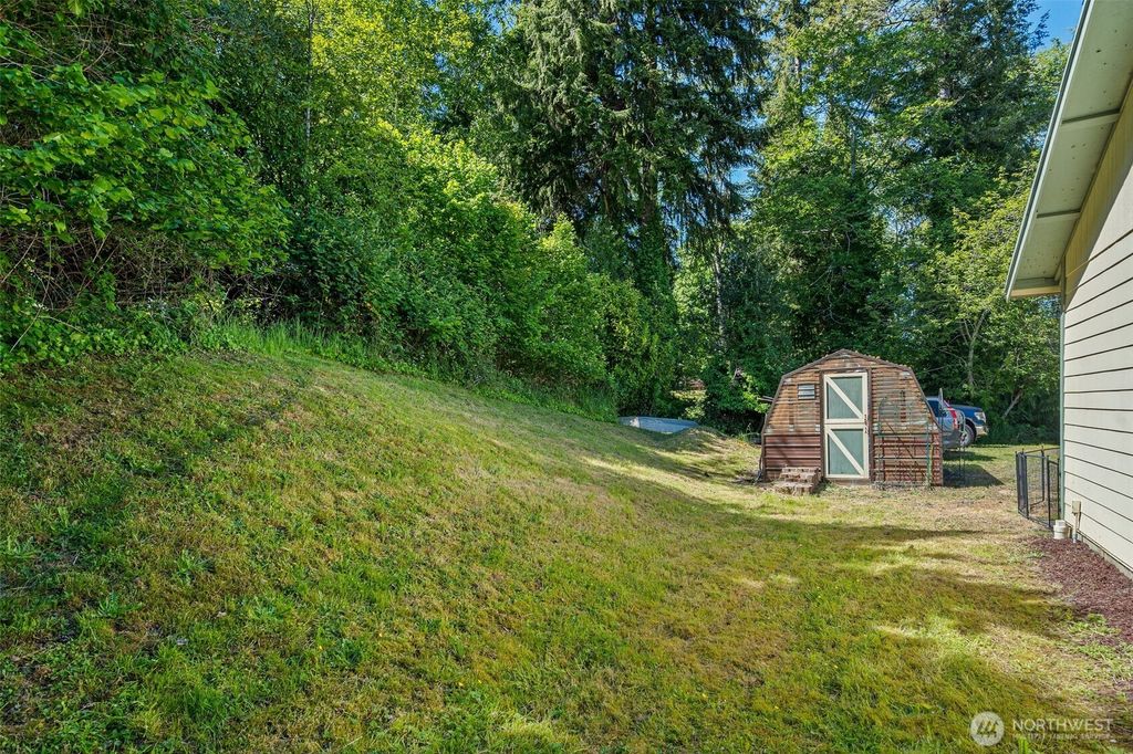 listing image 9366649852164320171