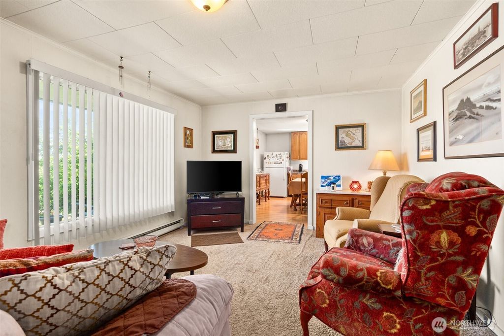 listing image 9365113105622094342
