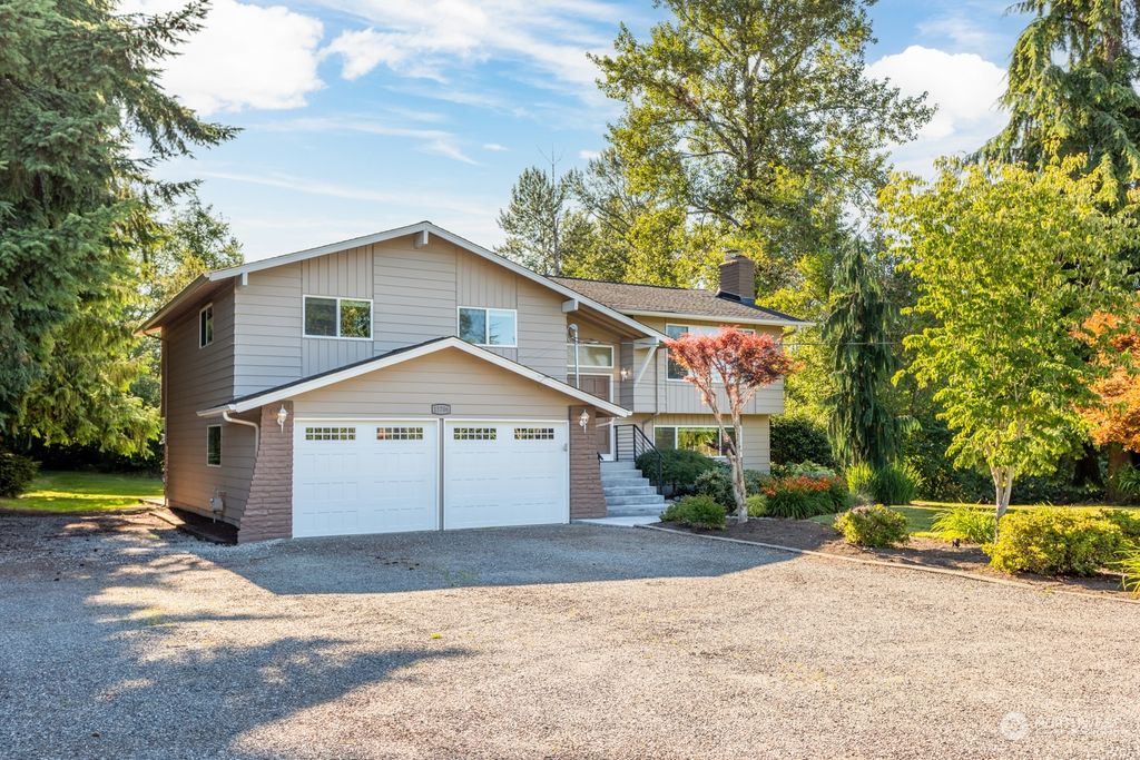 Photo of 15706 91st Avenue SE, Snohomish, WA 98296 (MLS # 2138096)