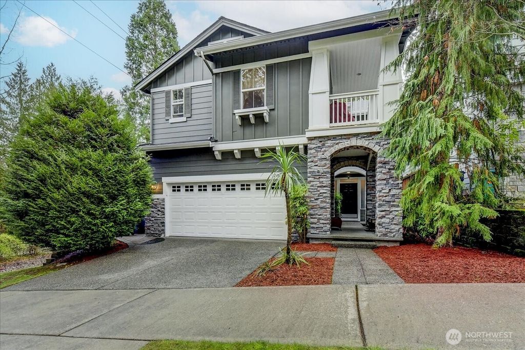 Photo of 2462 172 Avenue NE, Redmond, WA 98052 (MLS # 2554032)