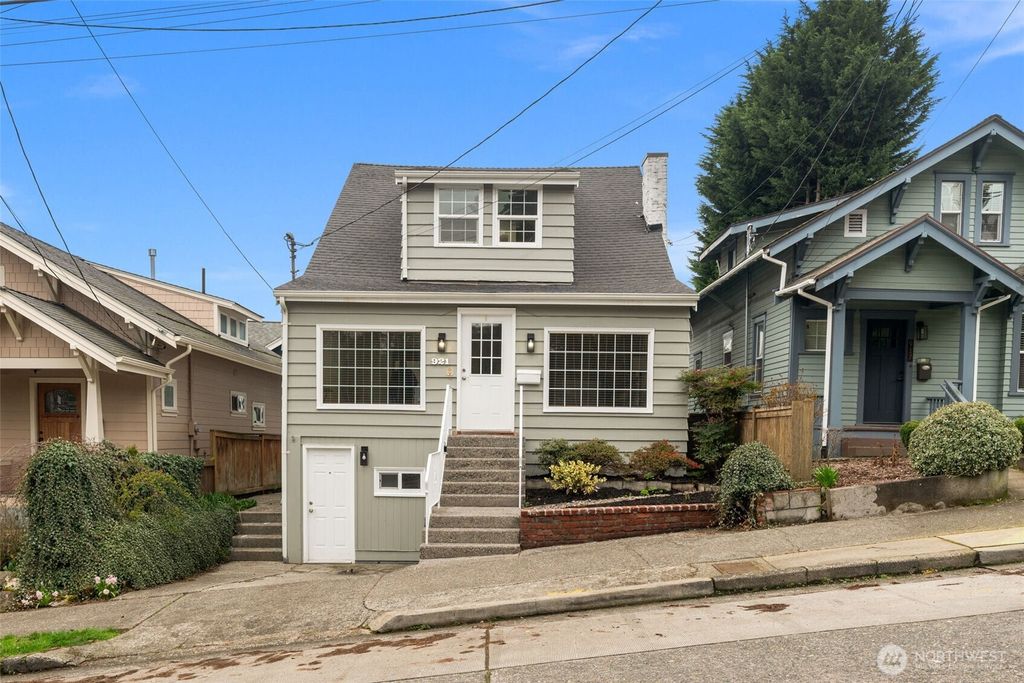 Photo of 921 N 50th Street, Seattle, WA 98103 (MLS # 2492356)