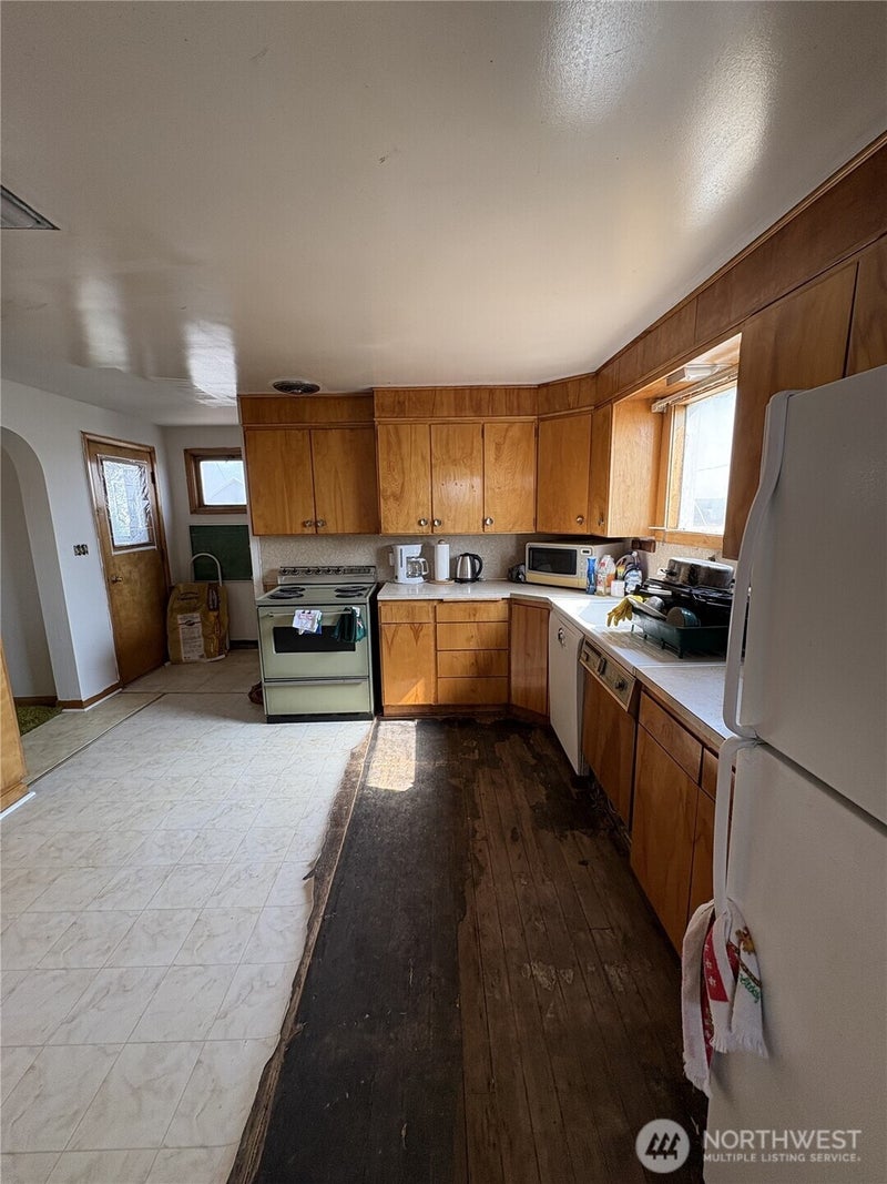 1225 Marcellus Road