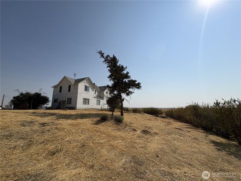 Photo of 1225 N Marcellus Road, Ritzville, WA 99169 (MLS # 2440287)