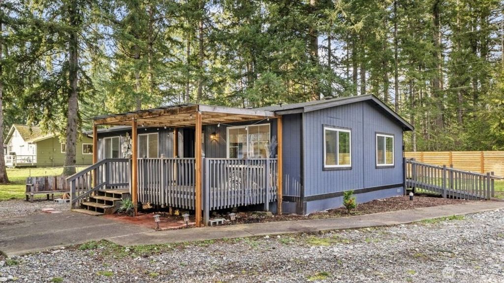 Photo of 20609 SE 245th Place, Maple Valley, WA 98038 (MLS # 2476403)