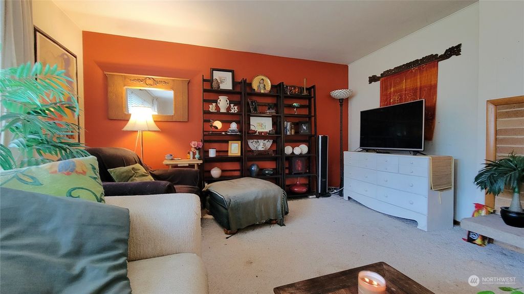 Photo of 7363 NE 145th Place, Kenmore, WA 98028 (MLS # 2012662)