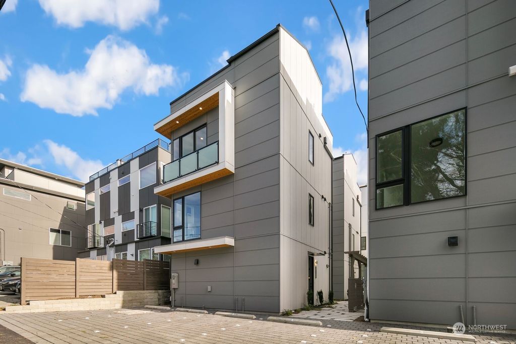 Photo of 2106 SW Cloverdale Street, Seattle, WA 98106 (MLS # 2192070)