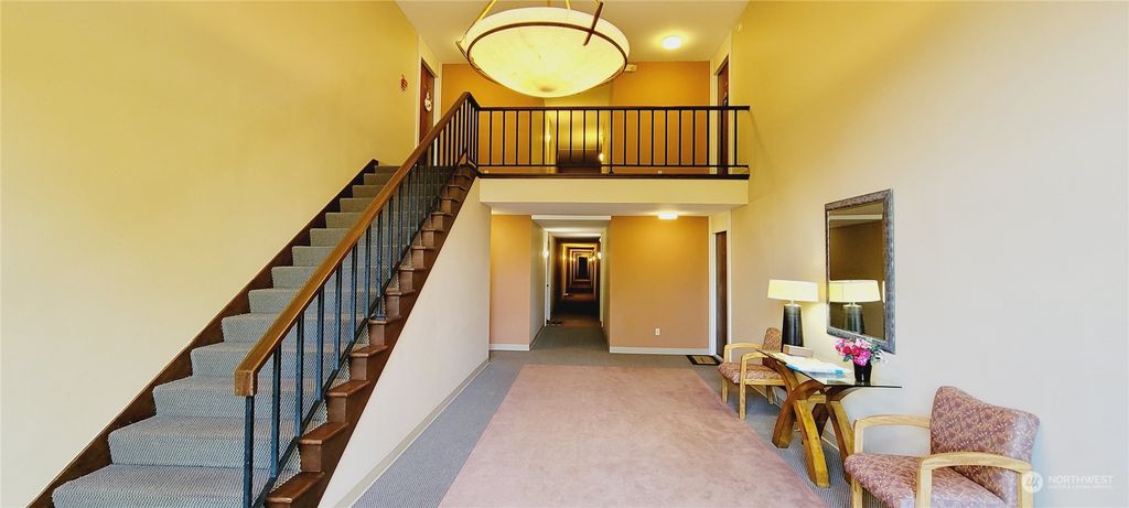Photo of 11112 NE 68th Street #318, Kirkland, WA 98033 (MLS # 2136413)
