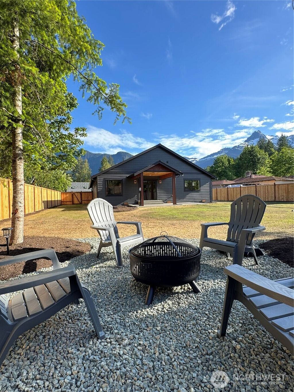 Photo of 1212 Cascade Street, Darrington, WA 98241 (MLS # 2379102)