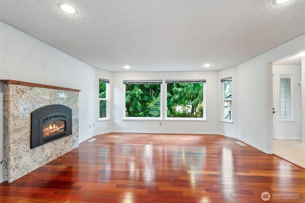 Photo of 10802 29th Drive SE, Everett, WA 98208 (MLS # 2400510)