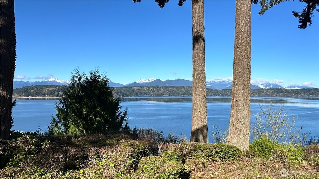 Photo of 6873 NW Brothers View Lane, Silverdale, WA 98383 (MLS # 2493368)