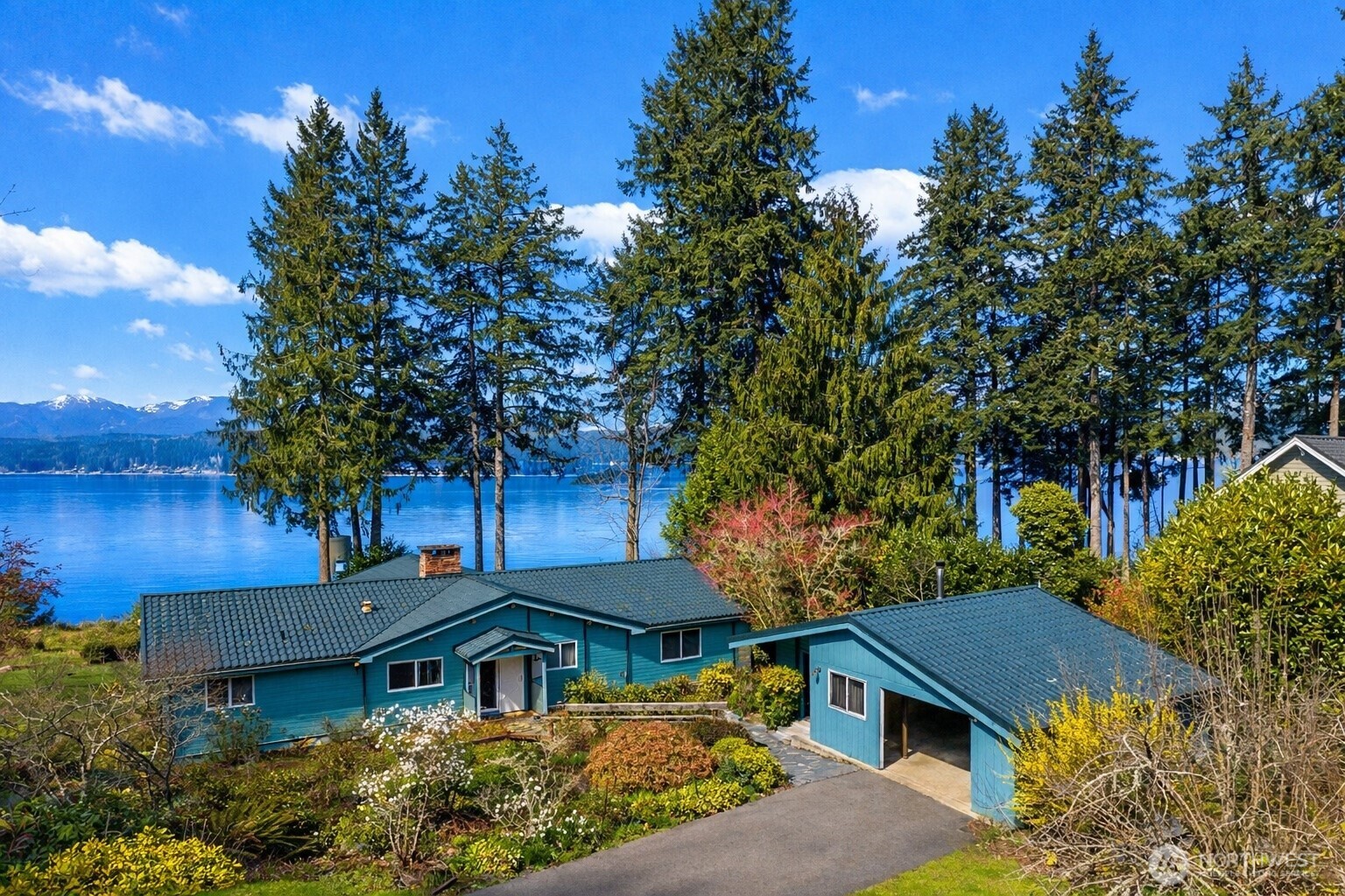 6873 NW Brothers View Lane