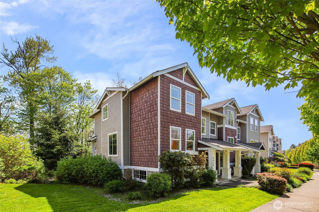 Photo of 6868 Holly Park Drive S, Seattle, WA 98118 (MLS # 2402274)