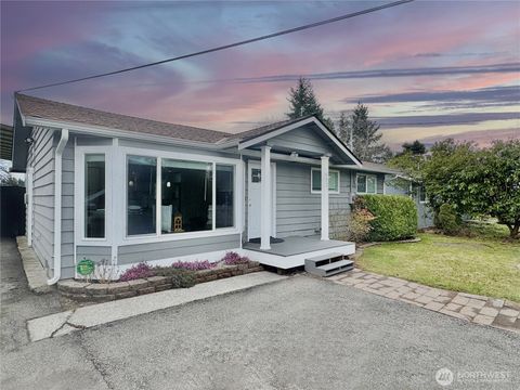 Photo of 9521 Sharon Drive, Everett, WA 98204 (MLS # 2489643)