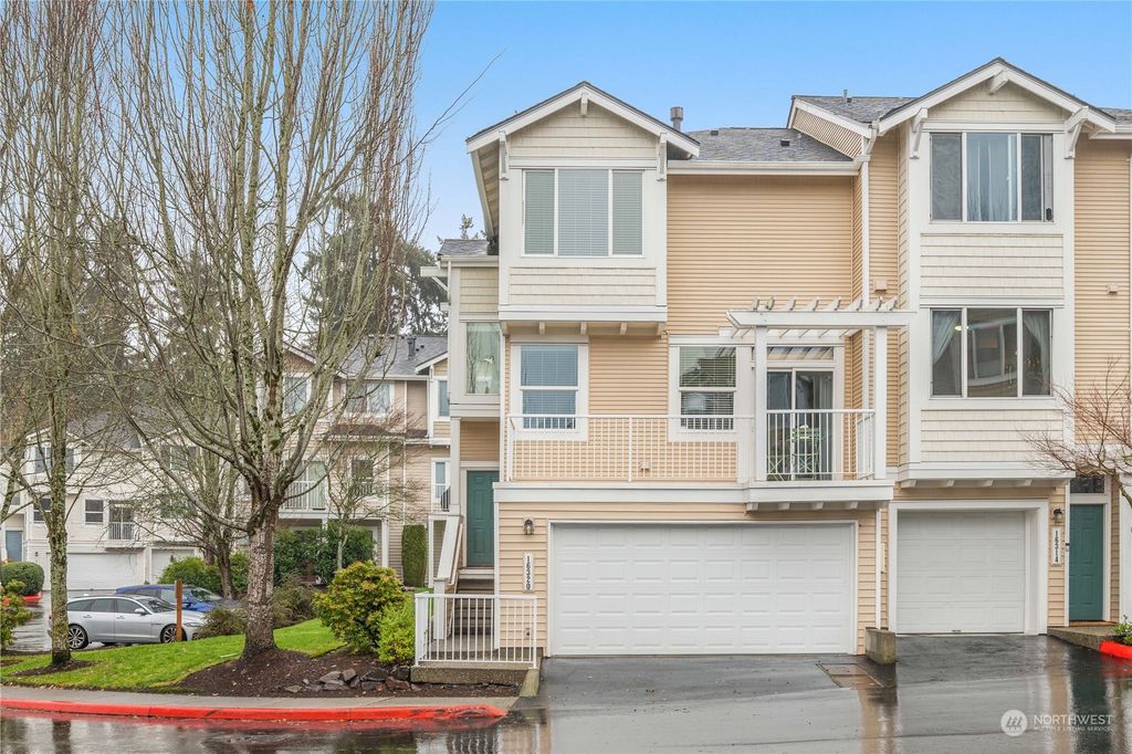 Photo of 16320 118th Lane NE #41-1, Bothell, WA 98011 (MLS # 2184166)