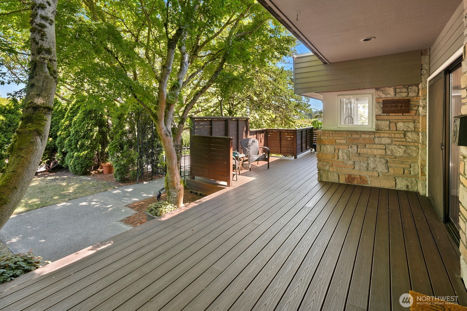 3771 W Commodore Way