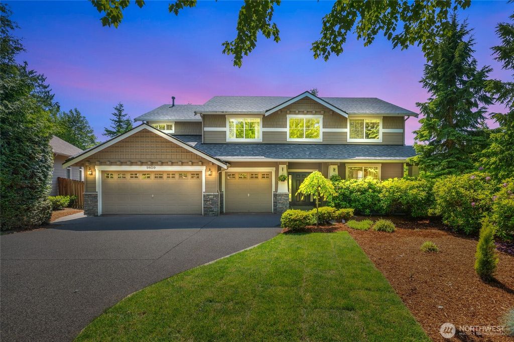 Photo of 9809 225th Avenue NE, Redmond, WA 98053 (MLS # 2374502)