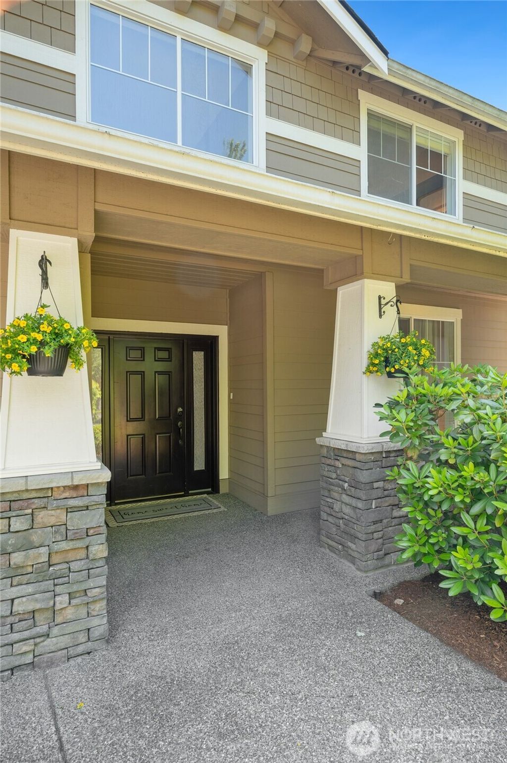 Photo of 9809 225th Avenue NE, Redmond, WA 98053 (MLS # 2374502)