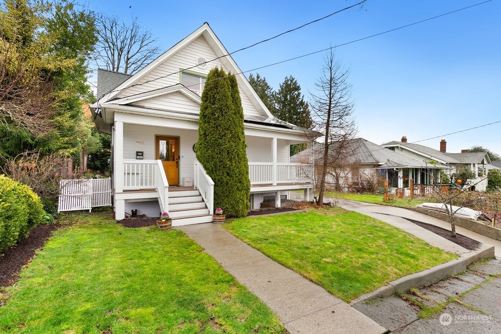 Photo of 912 N 84th Street, Seattle, WA 98103 (MLS # 2321214)