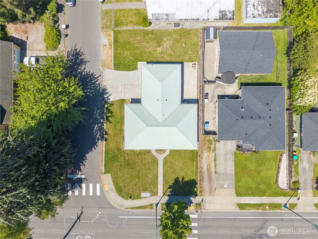 Photo of 902 North Street SE, Tumwater, WA 98501 (MLS # 2532945)