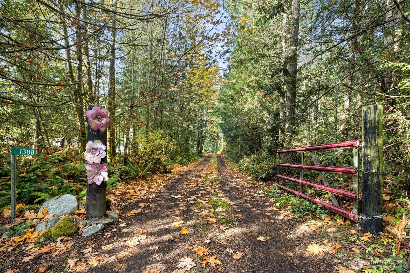 1388 E Elliot Creek Road