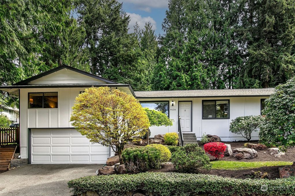 Photo of 9126 168th Place NE, Redmond, WA 98052 (MLS # 2221427)