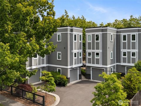 Photo of 2019 Cornwall Avenue, Bellingham, WA 98225 (MLS # 2511552)