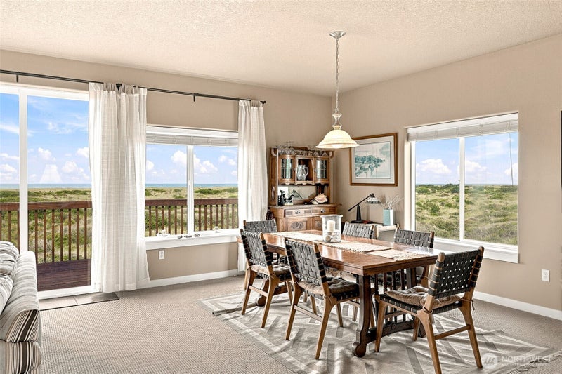 598 Marine View Drive SW