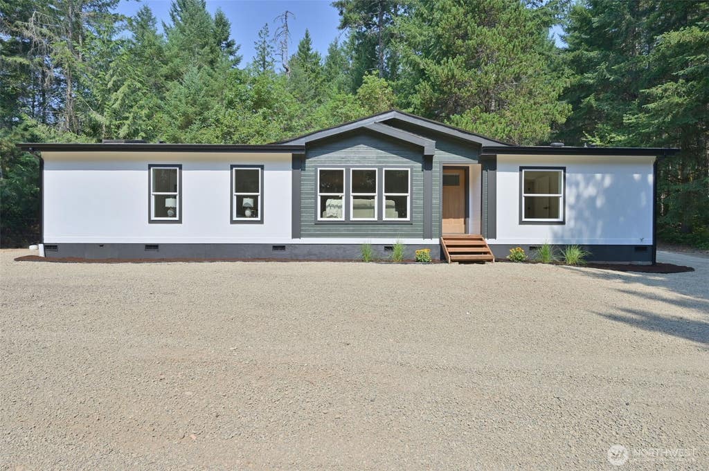 Photo of 5189 SW Paradise Lane, Port Orchard, WA 98367 (MLS # 2566344)