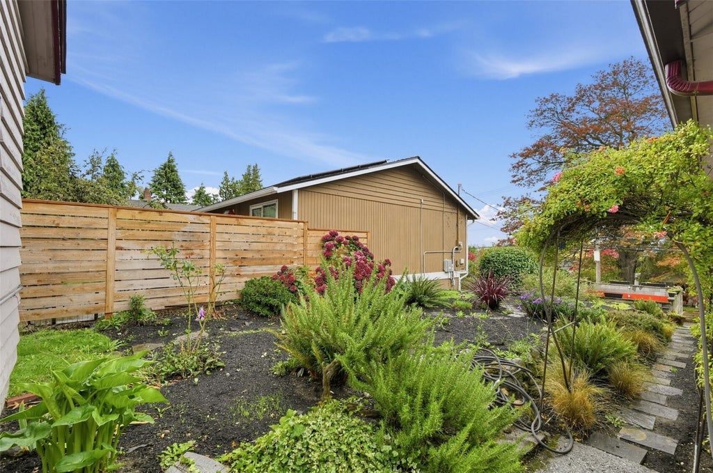 Photo of 6346 51st Avenue S, Seattle, WA 98118 (MLS # 2599121)