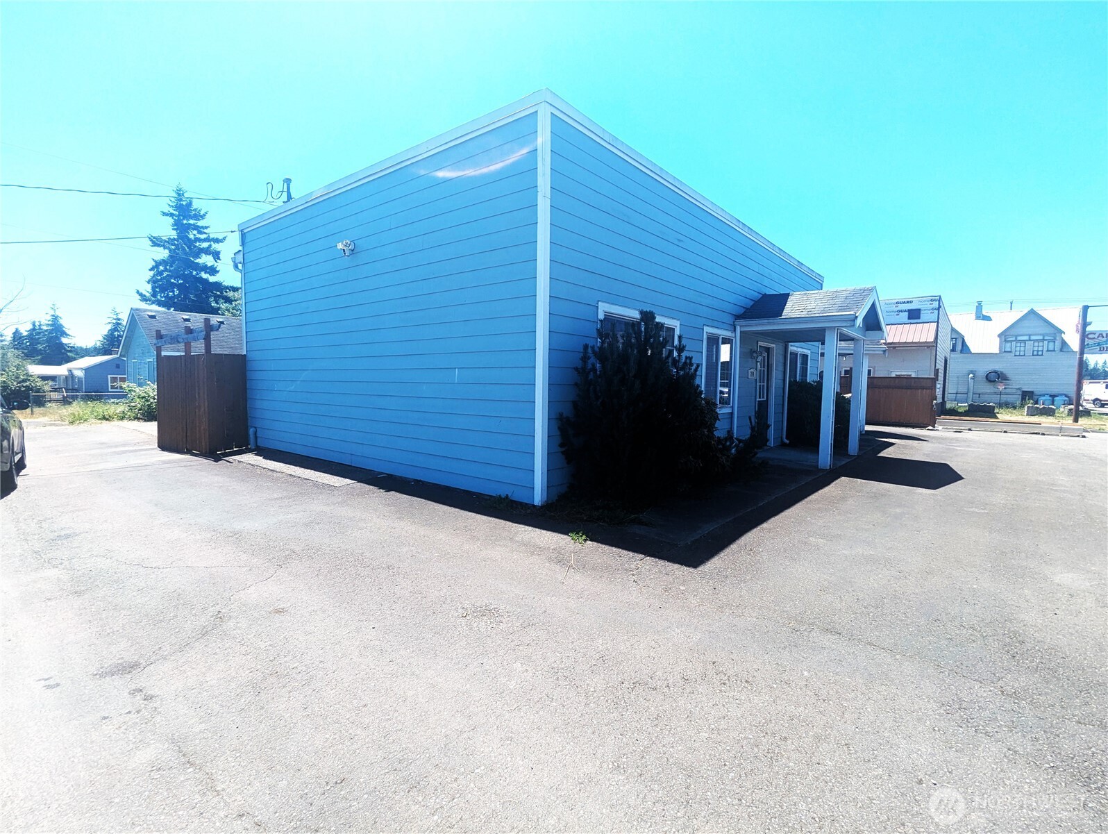 214 E Pine Street