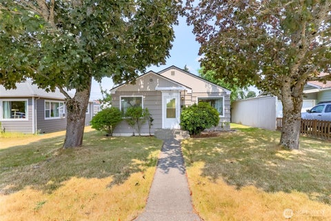 Photo of 921 E 58th Street, Tacoma, WA 98404 (MLS # 2559955)