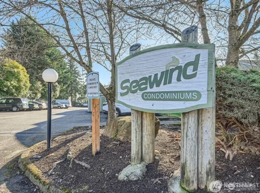 Photo of 2409 S 222nd Street #B14, Des Moines, WA 98198 (MLS # 2428731)