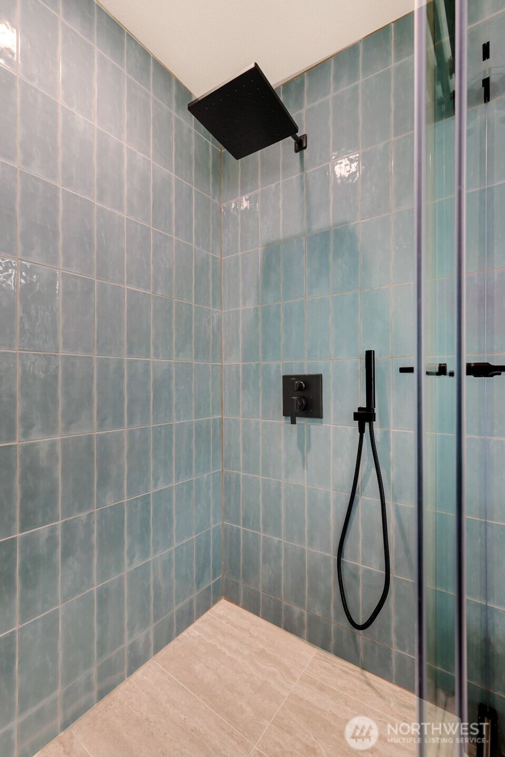 listing image 9363812840886530257