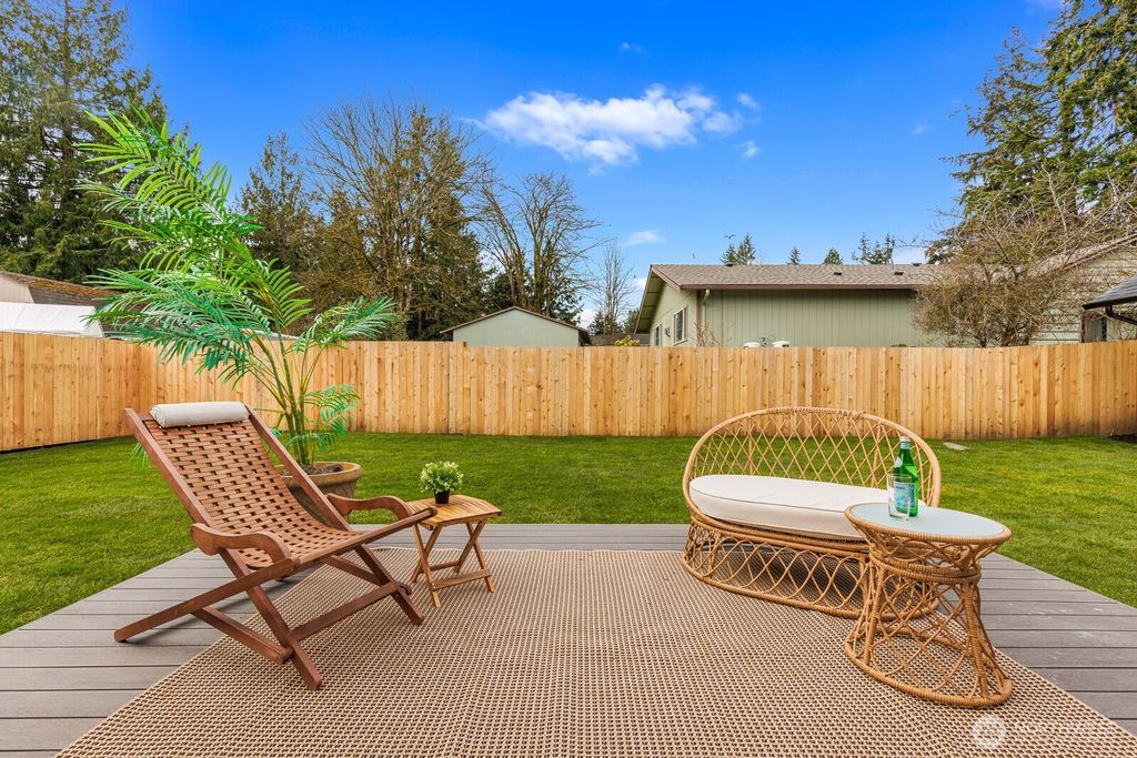 listing image 9361112351534356926