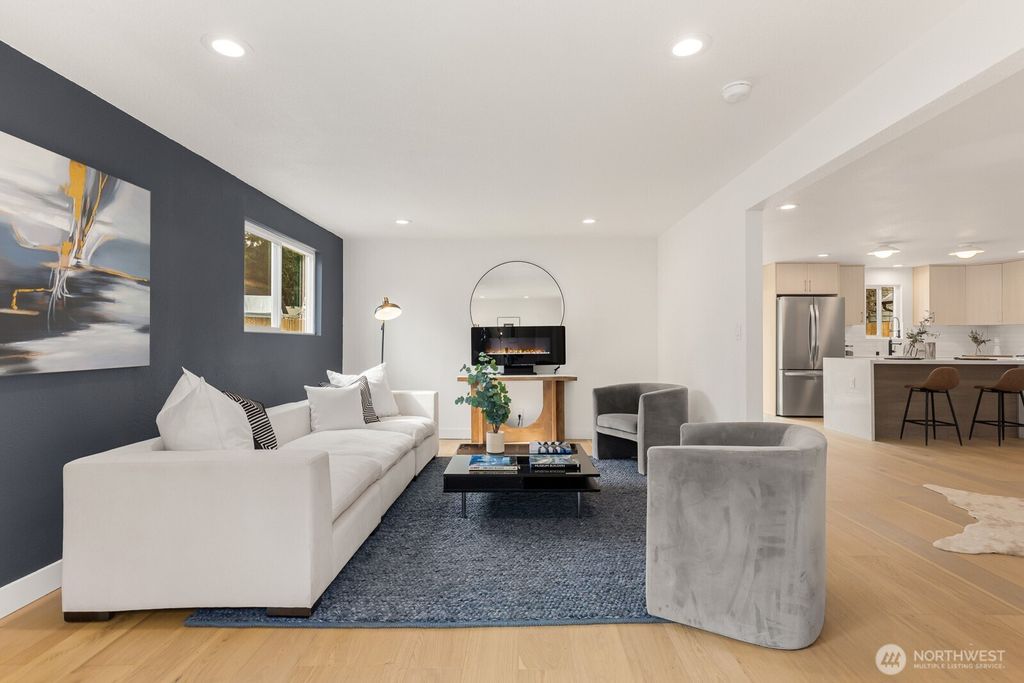 listing image 9366622370100059867