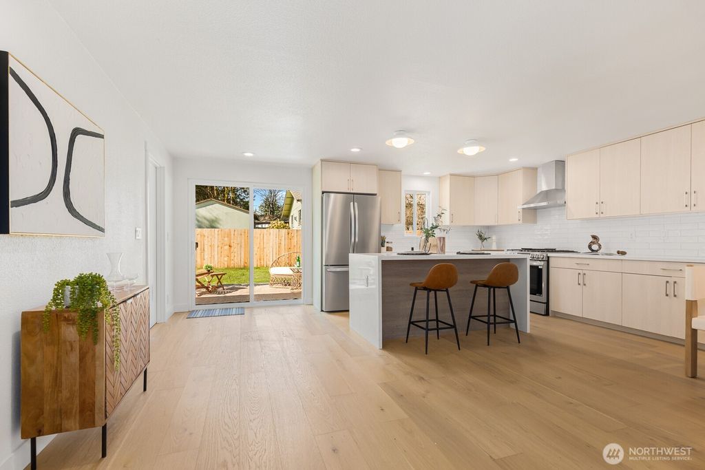 listing image 9366246800309664200