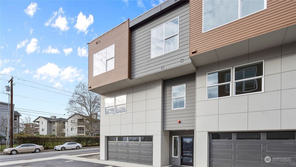 Photo of 6712 NE 185th Street #2, Kenmore, WA 98028 (MLS # 2060406)