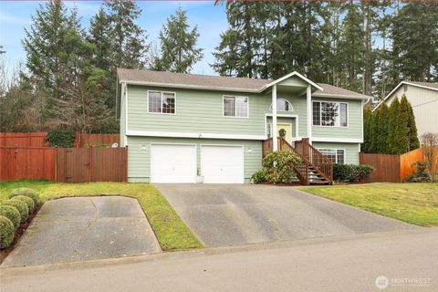 Photo of 3039 SE Grovewood Street, Port Orchard, WA 98367 (MLS # 2480450)