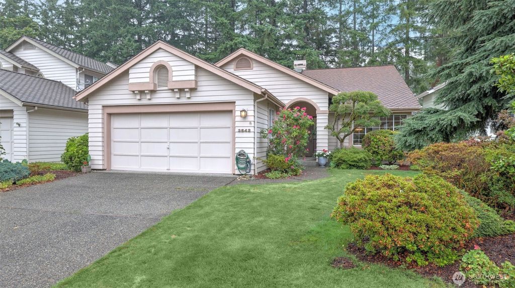 Photo of 3642 254th Avenue SE, Sammamish, WA 98029 (MLS # 2413392)