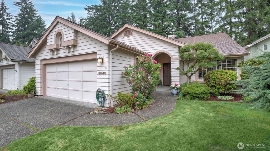 Photo of 3642 254th Avenue SE, Sammamish, WA 98029 (MLS # 2413392)