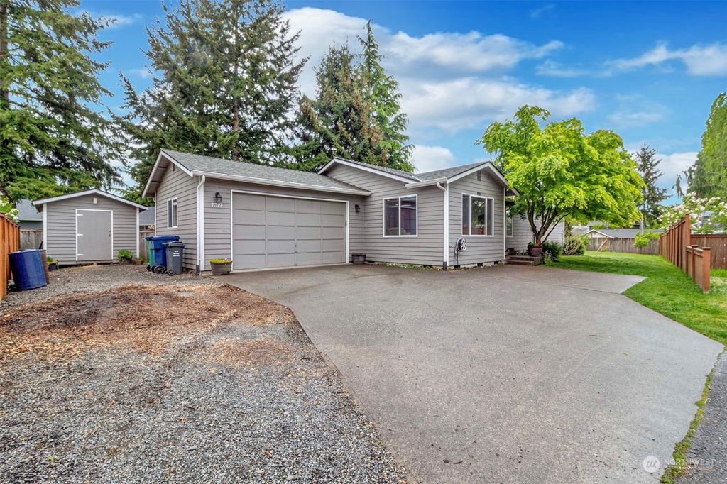 Photo of 7319 71st Avenue, Marysville, WA 98270 (MLS # 2191742)