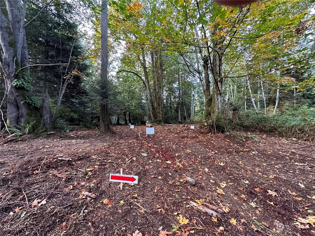 Photo of 0 x Jefferson Beach Road NE, Kingston, WA 98346 (MLS # 2220631)