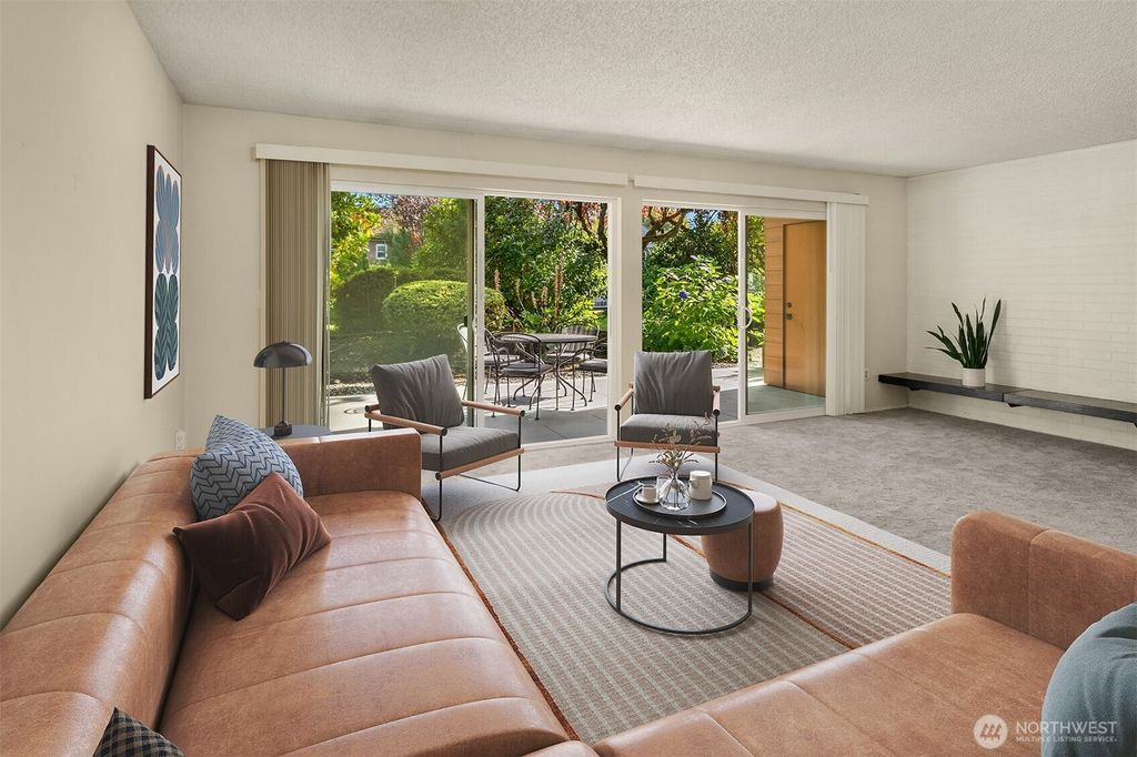 Photo of 2501 Canterbury Ln Ln E #106, Seattle, WA 98112 (MLS # 2443492)